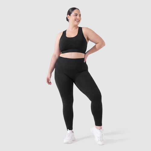 Leggings negros de compresión, cuerpo completo de frente