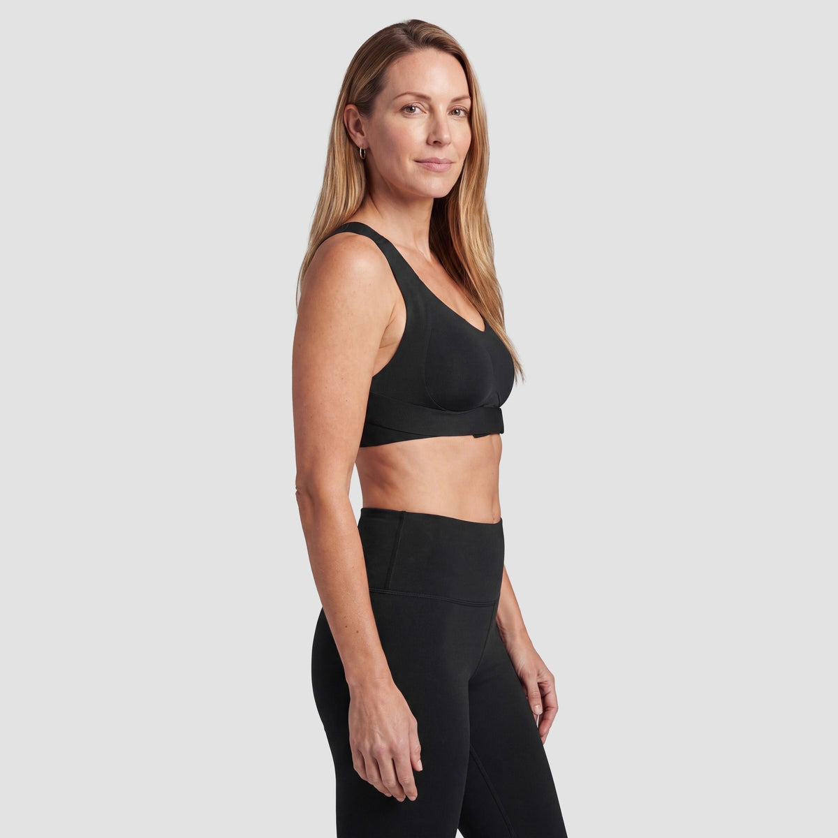 Leggings moldeadores Nivora Sculpt 3D en negro, vista de perfil